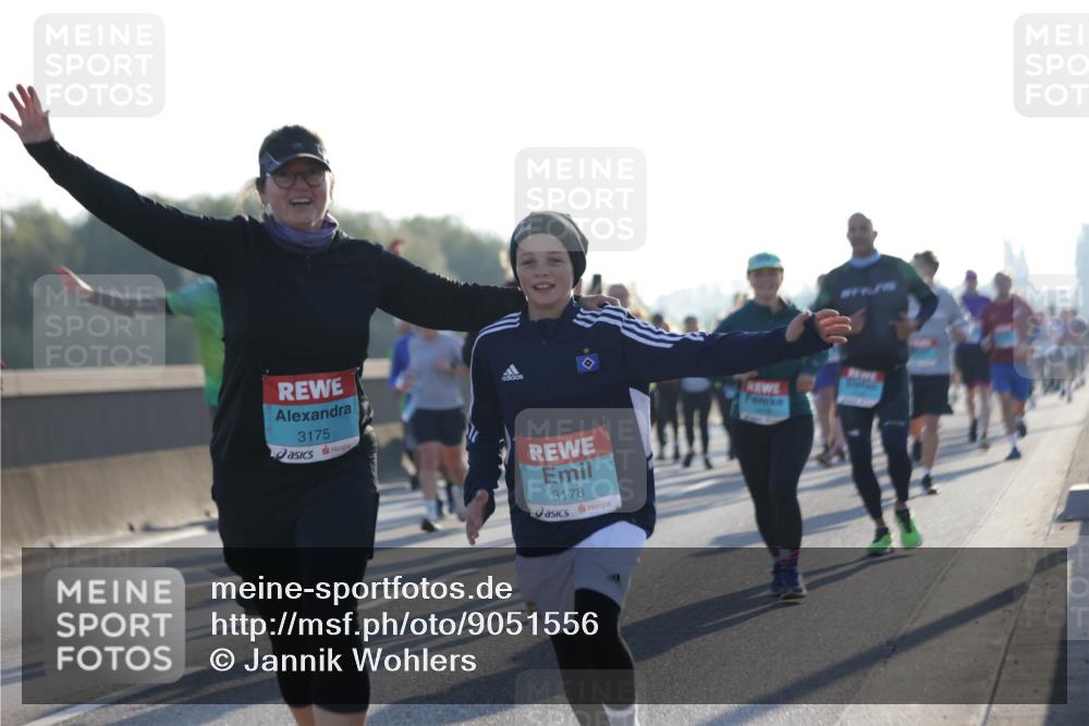 03.10.2025 - Köhlbrandbrückenlauf Jannik Wohlers http://msf.ph/oto/9051556 03.10.2025 09:19:07 Position 3 3175, 3178 meine-sportfotos.de