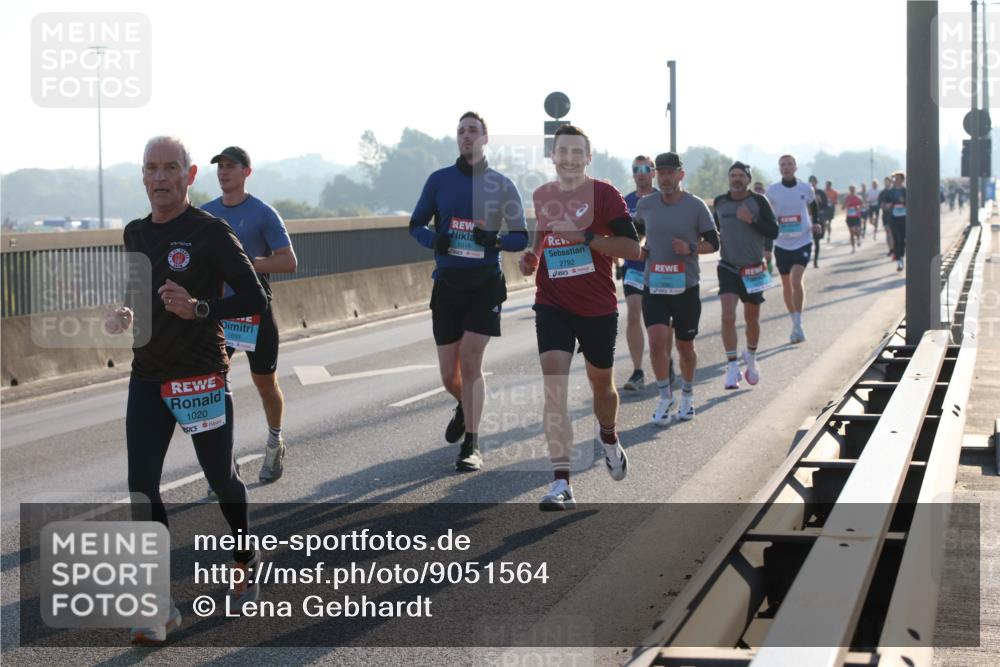 03.10.2025 - Köhlbrandbrückenlauf Lena Gebhardt http://msf.ph/oto/9051564 03.10.2025 09:14:49 Position 1 1020, 1016, 2792 meine-sportfotos.de