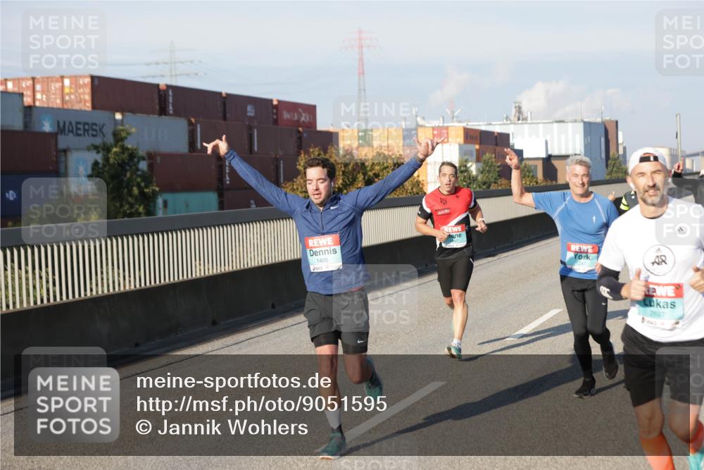 03.10.2025 - Köhlbrandbrückenlauf Jannik Wohlers http://msf.ph/oto/9051595 03.10.2025 09:46:17 Position 3 1405, 1247, 2697 meine-sportfotos.de