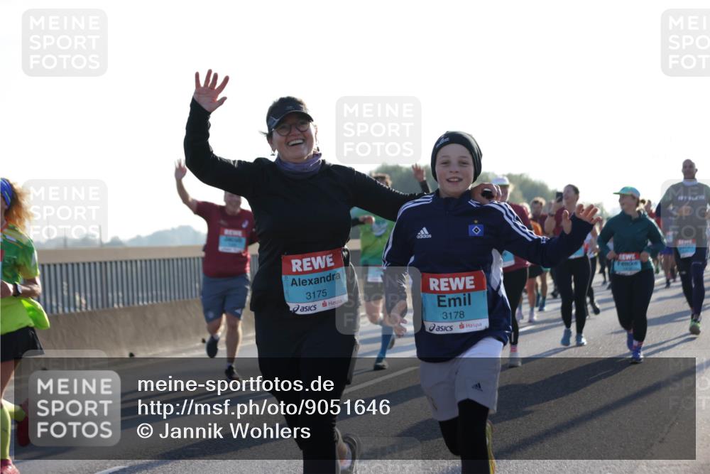 03.10.2025 - Köhlbrandbrückenlauf Jannik Wohlers http://msf.ph/oto/9051646 03.10.2025 09:19:08 Position 3 3175, 3178 meine-sportfotos.de