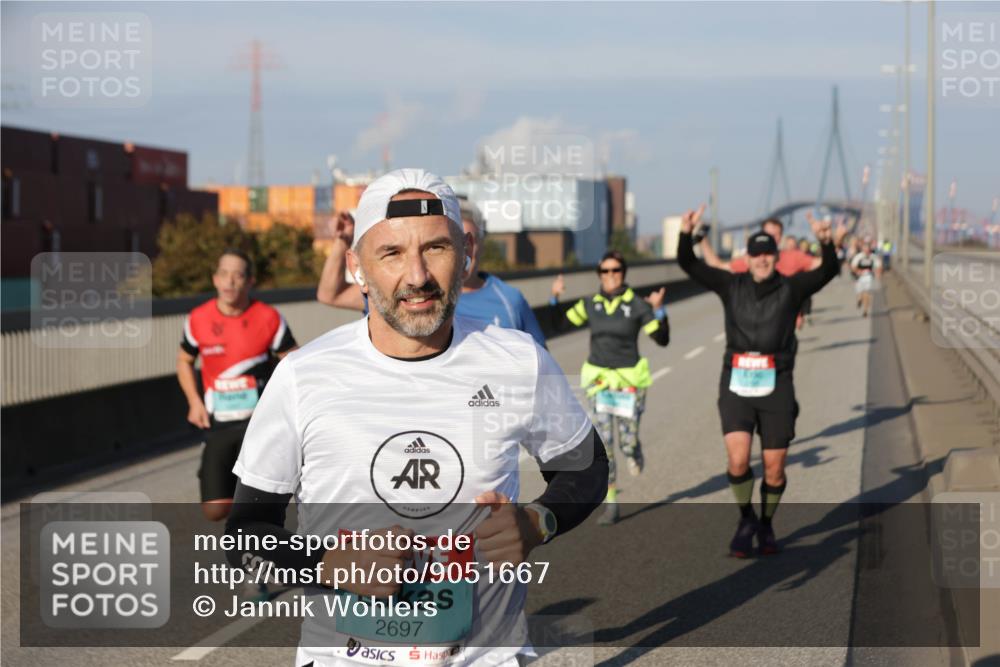03.10.2025 - Köhlbrandbrückenlauf Jannik Wohlers http://msf.ph/oto/9051667 03.10.2025 09:46:18 Position 3 2697 meine-sportfotos.de