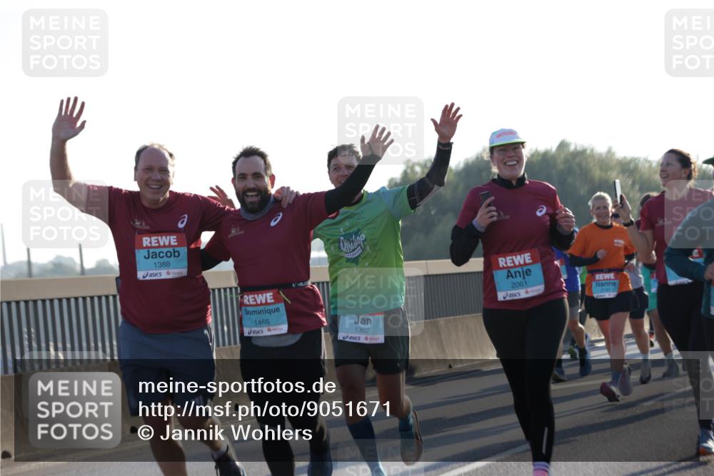 03.10.2025 - Köhlbrandbrückenlauf Jannik Wohlers http://msf.ph/oto/9051671 03.10.2025 09:19:09 Position 3 1388, 1465, 1362, 2061, 2147 meine-sportfotos.de