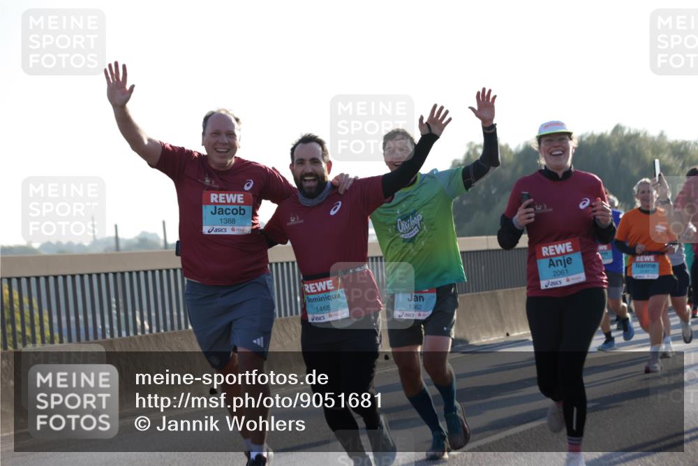 03.10.2025 - Köhlbrandbrückenlauf Jannik Wohlers http://msf.ph/oto/9051681 03.10.2025 09:19:09 Position 3 1388, 1465, 1362, 2061, 2147 meine-sportfotos.de
