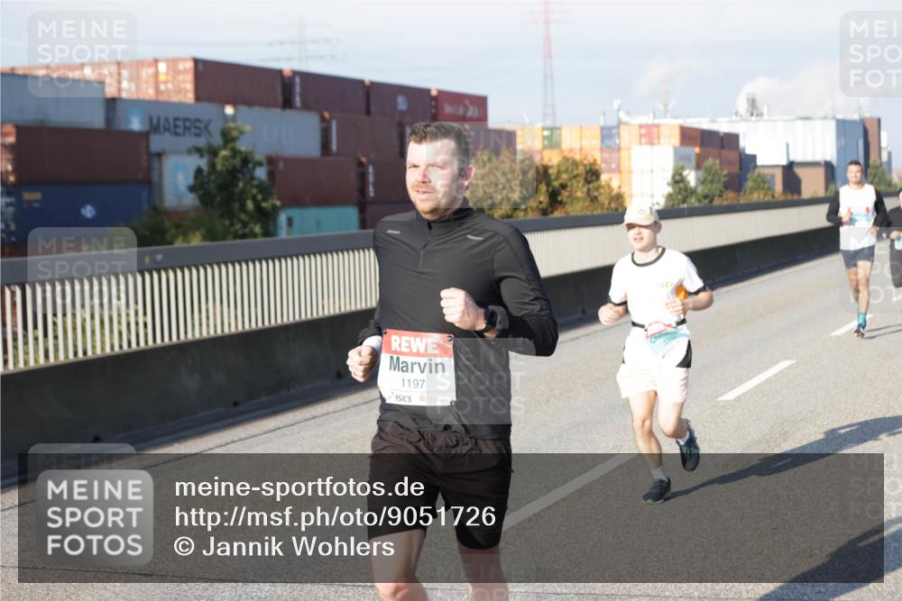 03.10.2025 - Köhlbrandbrückenlauf Jannik Wohlers http://msf.ph/oto/9051726 03.10.2025 09:46:25 Position 3 1197 meine-sportfotos.de