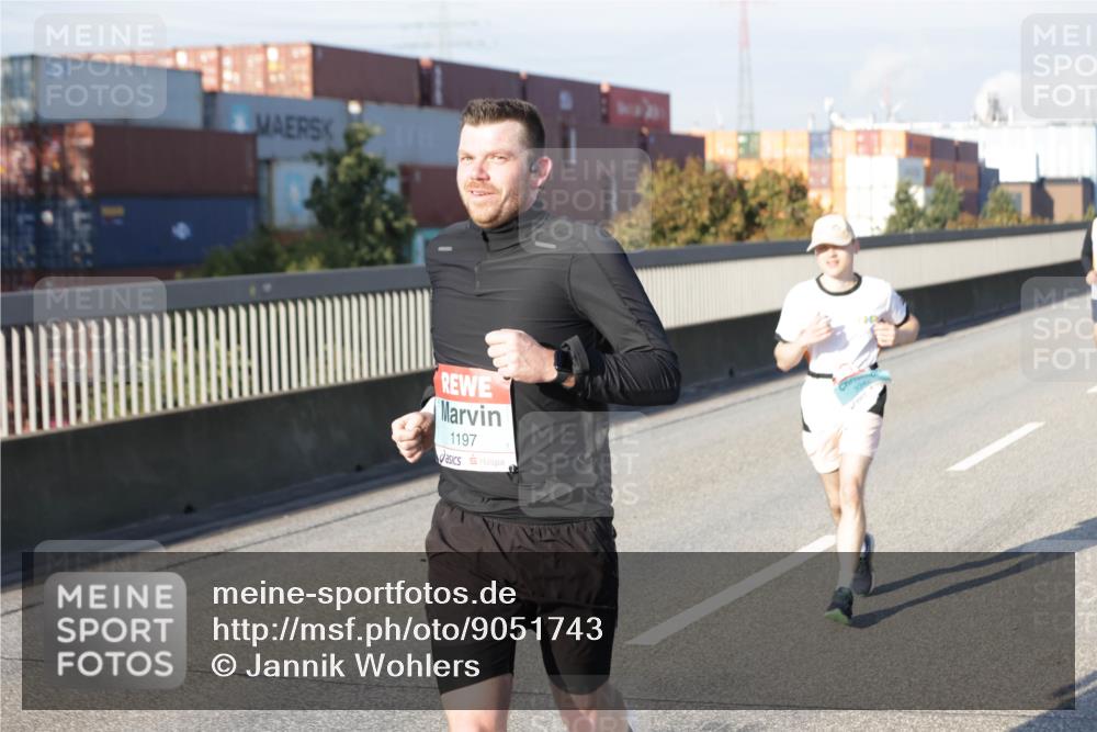03.10.2025 - Köhlbrandbrückenlauf Jannik Wohlers http://msf.ph/oto/9051743 03.10.2025 09:46:25 Position 3 1197 meine-sportfotos.de