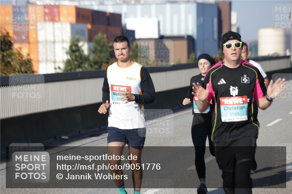03.10.2025 - Köhlbrandbrückenlauf Jannik Wohlers http://msf.ph/oto/9051776 03.10.2025 09:46:27 Position 3 334, 1109 meine-sportfotos.de
