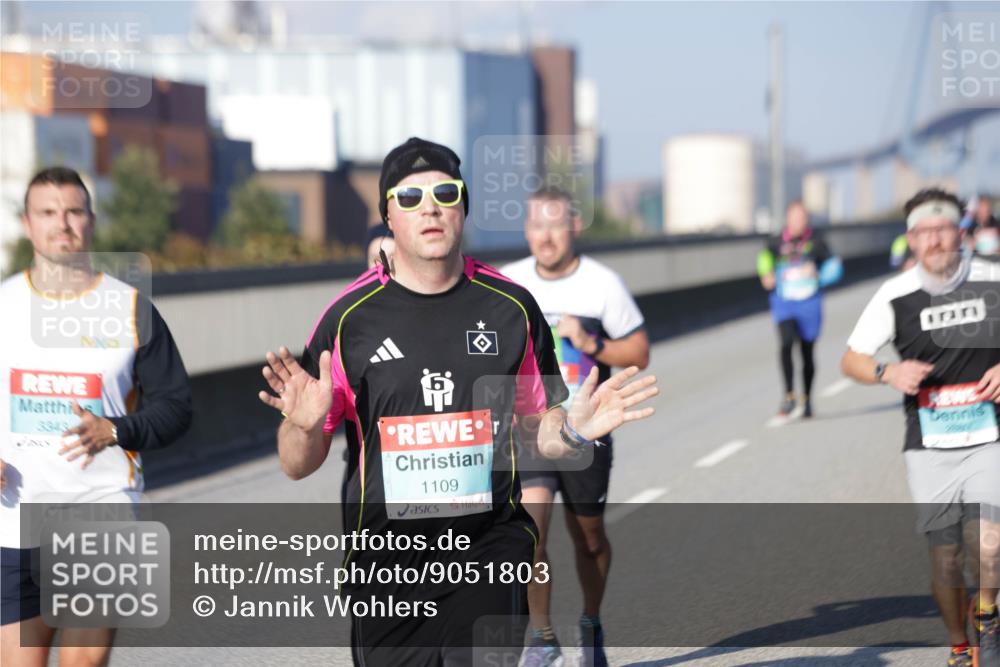 03.10.2025 - Köhlbrandbrückenlauf Jannik Wohlers http://msf.ph/oto/9051803 03.10.2025 09:46:27 Position 3 3943, 1109 meine-sportfotos.de