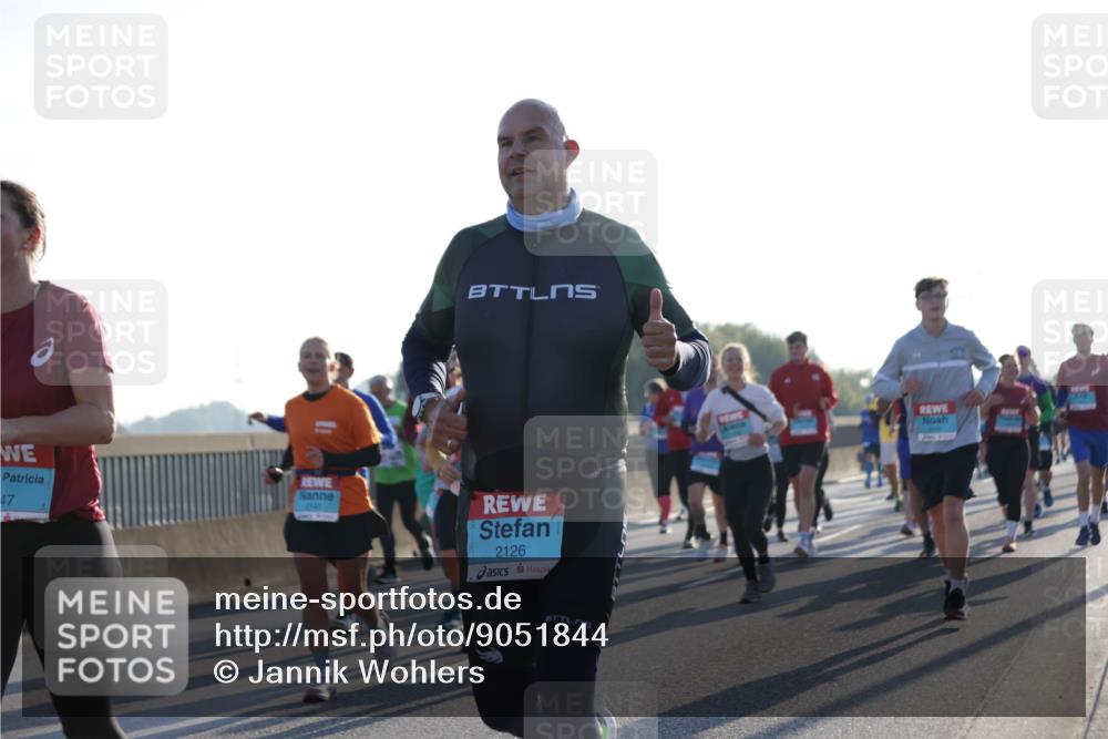 03.10.2025 - Köhlbrandbrückenlauf Jannik Wohlers http://msf.ph/oto/9051844 03.10.2025 09:19:12 Position 3 47, 2126 meine-sportfotos.de