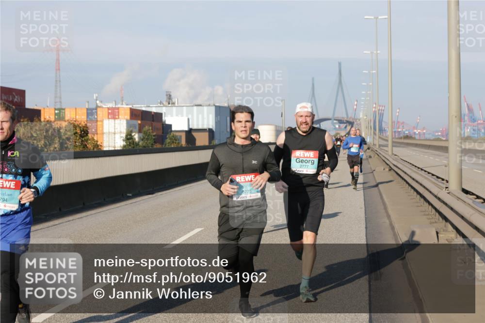 03.10.2025 - Köhlbrandbrückenlauf Jannik Wohlers http://msf.ph/oto/9051962 03.10.2025 09:46:37 Position 3 1109, 794, 8775, 2777 meine-sportfotos.de