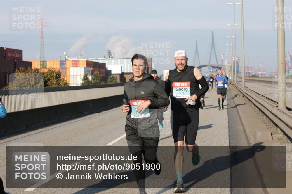 03.10.2025 - Köhlbrandbrückenlauf Jannik Wohlers http://msf.ph/oto/9051990 03.10.2025 09:46:37 Position 3 2777 meine-sportfotos.de