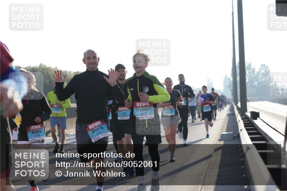 03.10.2025 - Köhlbrandbrückenlauf Jannik Wohlers http://msf.ph/oto/9052061 03.10.2025 09:19:17 Position 3 1485, 3369, 3734, 3371, 2499 meine-sportfotos.de