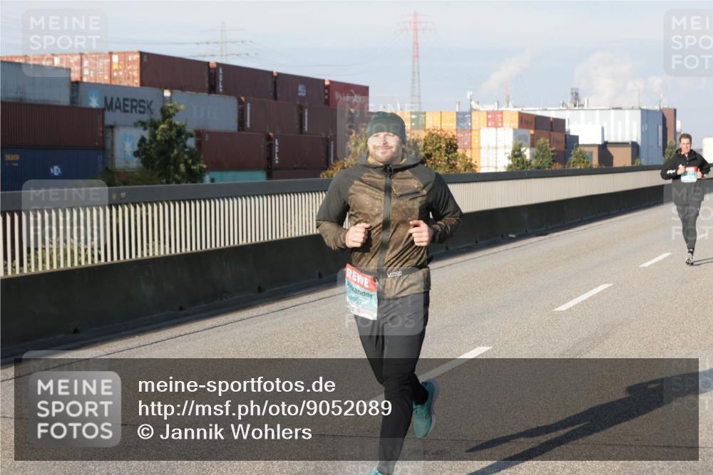 03.10.2025 - Köhlbrandbrückenlauf Jannik Wohlers http://msf.ph/oto/9052089 03.10.2025 09:46:39 Position 3 2959 meine-sportfotos.de