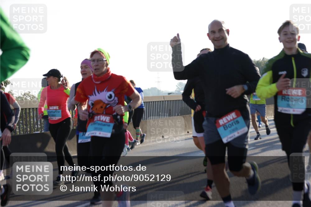 03.10.2025 - Köhlbrandbrückenlauf Jannik Wohlers http://msf.ph/oto/9052129 03.10.2025 09:19:18 Position 3 3060, 2041, 3609, 3369, 3071 meine-sportfotos.de