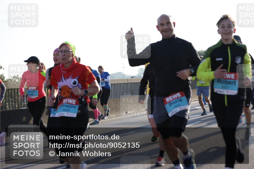 03.10.2025 - Köhlbrandbrückenlauf Jannik Wohlers http://msf.ph/oto/9052135 03.10.2025 09:19:18 Position 3 3060, 3609, 3369, 3071 meine-sportfotos.de