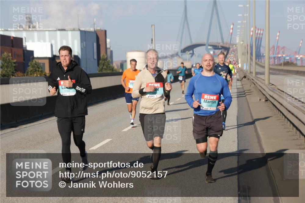 03.10.2025 - Köhlbrandbrückenlauf Jannik Wohlers http://msf.ph/oto/9052157 03.10.2025 09:46:41 Position 3 1122, 1082, 1157 meine-sportfotos.de