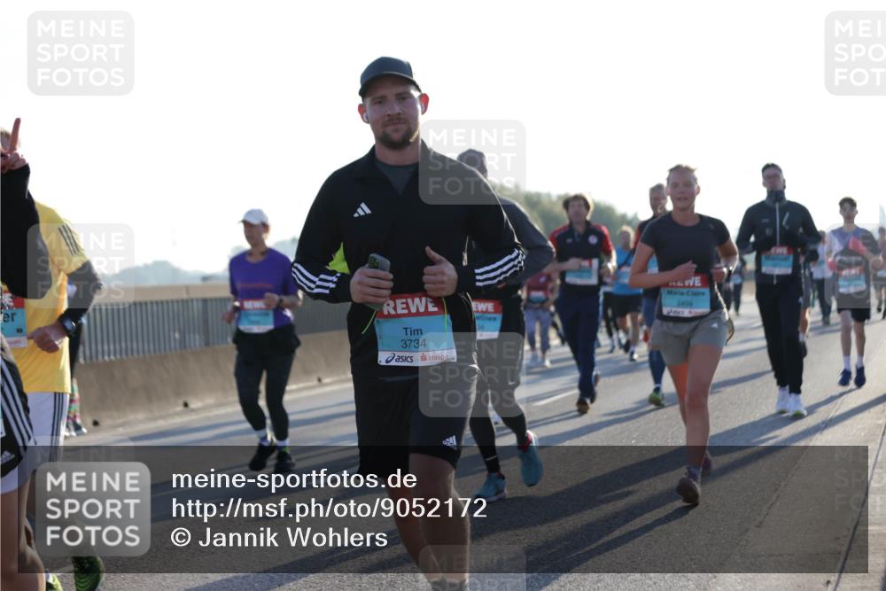 03.10.2025 - Köhlbrandbrückenlauf Jannik Wohlers http://msf.ph/oto/9052172 03.10.2025 09:19:19 Position 3 3734, 2499 meine-sportfotos.de