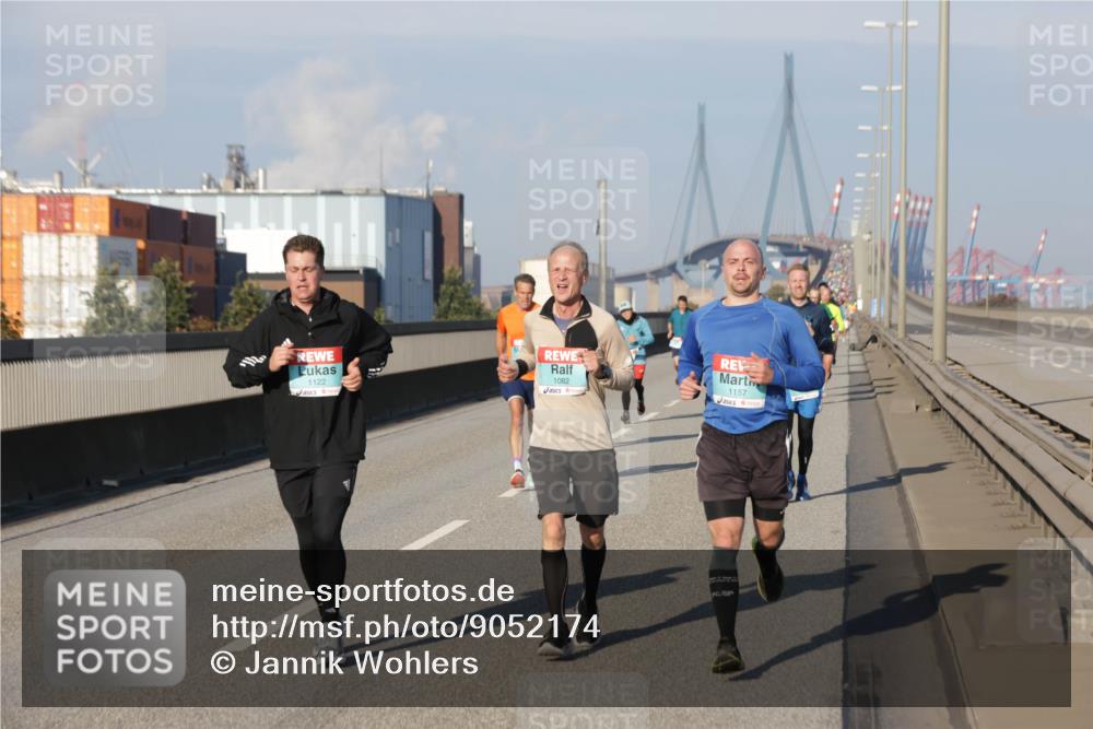 03.10.2025 - Köhlbrandbrückenlauf Jannik Wohlers http://msf.ph/oto/9052174 03.10.2025 09:46:41 Position 3 1122, 1082, 1157 meine-sportfotos.de