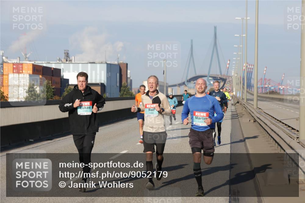 03.10.2025 - Köhlbrandbrückenlauf Jannik Wohlers http://msf.ph/oto/9052179 03.10.2025 09:46:41 Position 3 1122, 1082, 1157 meine-sportfotos.de