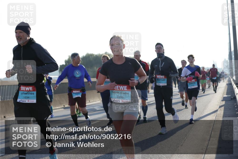 03.10.2025 - Köhlbrandbrückenlauf Jannik Wohlers http://msf.ph/oto/9052216 03.10.2025 09:19:20 Position 3 1634, 2499, 1871 meine-sportfotos.de