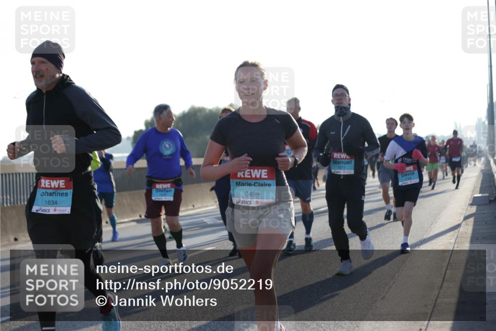 03.10.2025 - Köhlbrandbrückenlauf Jannik Wohlers http://msf.ph/oto/9052219 03.10.2025 09:19:20 Position 3 1634, 2499, 1871 meine-sportfotos.de
