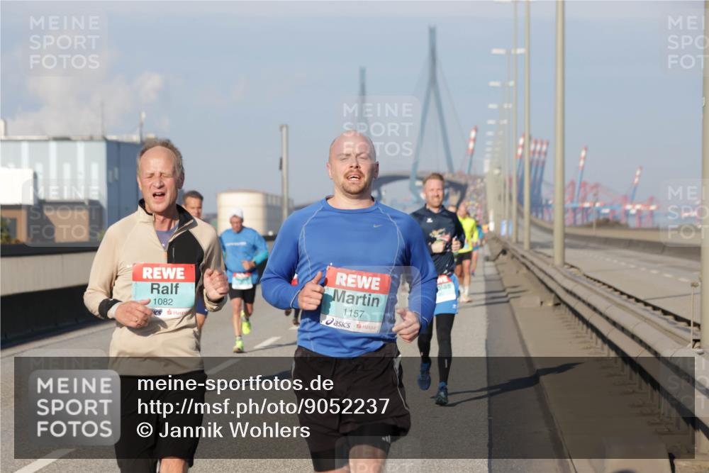 03.10.2025 - Köhlbrandbrückenlauf Jannik Wohlers http://msf.ph/oto/9052237 03.10.2025 09:46:43 Position 3 1082, 1157 meine-sportfotos.de