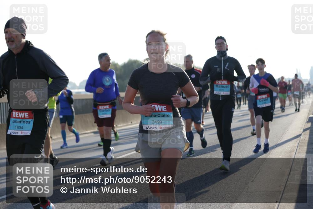 03.10.2025 - Köhlbrandbrückenlauf Jannik Wohlers http://msf.ph/oto/9052243 03.10.2025 09:19:21 Position 3 1634, 2499, 1871 meine-sportfotos.de