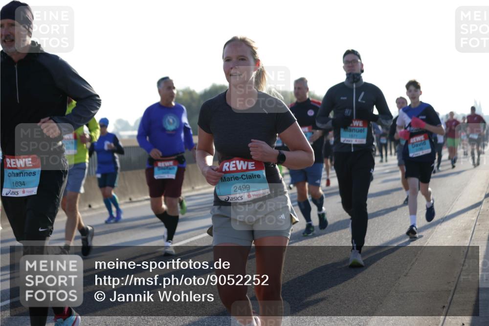 03.10.2025 - Köhlbrandbrückenlauf Jannik Wohlers http://msf.ph/oto/9052252 03.10.2025 09:19:21 Position 3 1634, 2499, 1871 meine-sportfotos.de