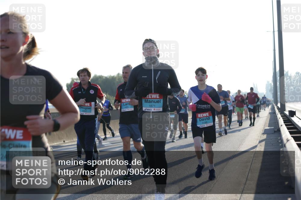 03.10.2025 - Köhlbrandbrückenlauf Jannik Wohlers http://msf.ph/oto/9052288 03.10.2025 09:19:21 Position 3 2499, 3407, 3405, 1871, 3196 meine-sportfotos.de
