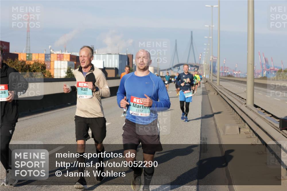 03.10.2025 - Köhlbrandbrückenlauf Jannik Wohlers http://msf.ph/oto/9052290 03.10.2025 09:46:43 Position 3 22, 1082, 1157 meine-sportfotos.de