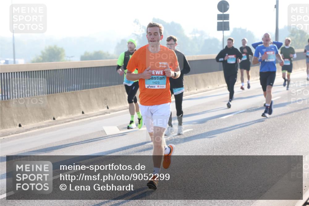 03.10.2025 - Köhlbrandbrückenlauf Lena Gebhardt http://msf.ph/oto/9052299 03.10.2025 09:15:13 Position 1 1423 meine-sportfotos.de
