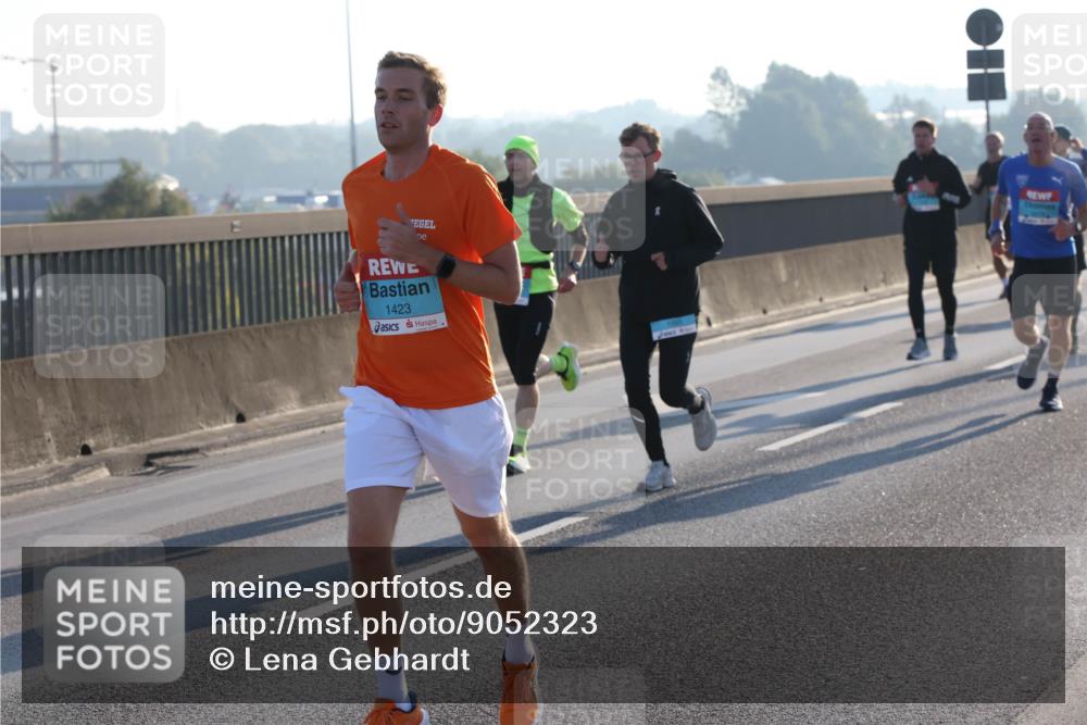 03.10.2025 - Köhlbrandbrückenlauf Lena Gebhardt http://msf.ph/oto/9052323 03.10.2025 09:15:13 Position 1 1423, 1095 meine-sportfotos.de