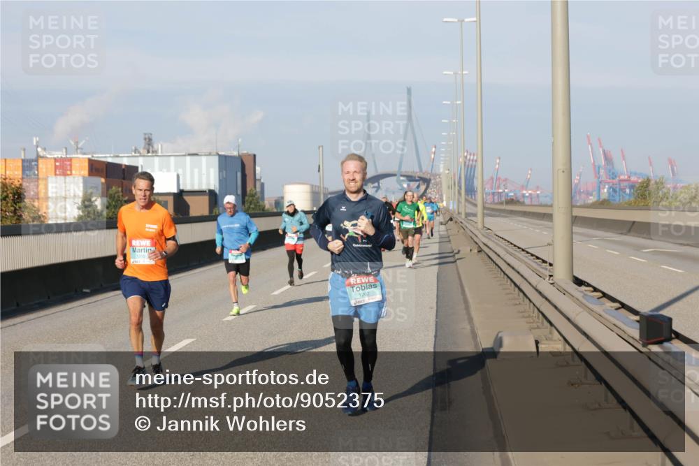 03.10.2025 - Köhlbrandbrückenlauf Jannik Wohlers http://msf.ph/oto/9052375 03.10.2025 09:46:46 Position 3 1315, 1262 meine-sportfotos.de