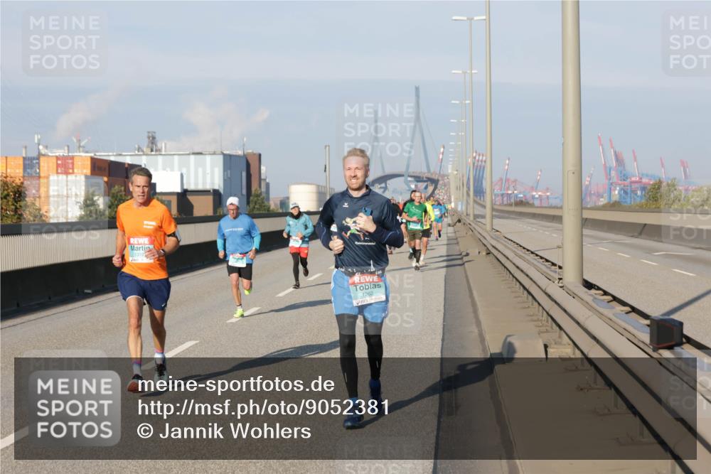 03.10.2025 - Köhlbrandbrückenlauf Jannik Wohlers http://msf.ph/oto/9052381 03.10.2025 09:46:46 Position 3 1262 meine-sportfotos.de