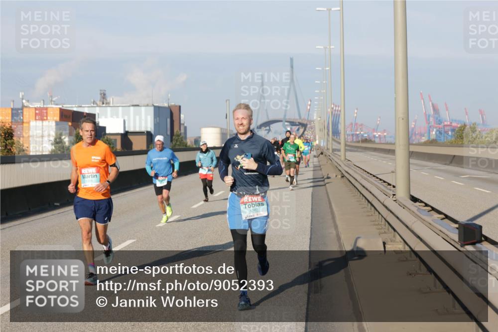 03.10.2025 - Köhlbrandbrückenlauf Jannik Wohlers http://msf.ph/oto/9052393 03.10.2025 09:46:46 Position 3 1315, 1262 meine-sportfotos.de
