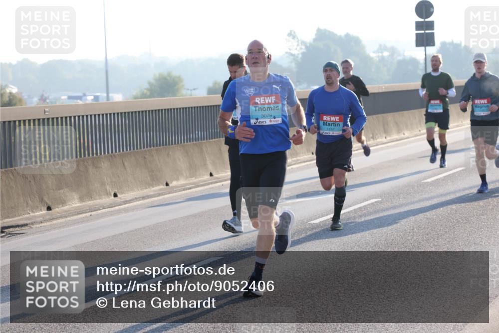 03.10.2025 - Köhlbrandbrückenlauf Lena Gebhardt http://msf.ph/oto/9052406 03.10.2025 09:15:16 Position 1 3079, 1157 meine-sportfotos.de