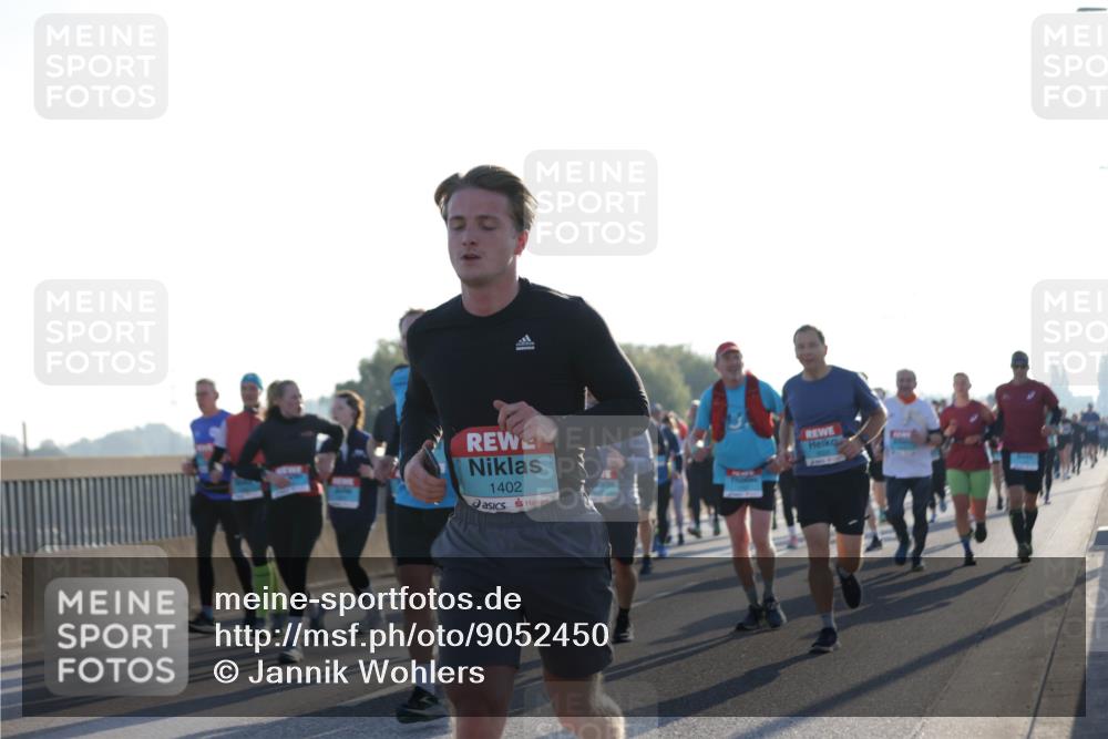 03.10.2025 - Köhlbrandbrückenlauf Jannik Wohlers http://msf.ph/oto/9052450 03.10.2025 09:19:24 Position 3 1402 meine-sportfotos.de