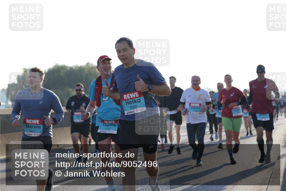 03.10.2025 - Köhlbrandbrückenlauf Jannik Wohlers http://msf.ph/oto/9052496 03.10.2025 09:19:26 Position 3 3037, 1757, 2026 meine-sportfotos.de