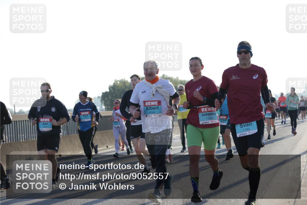 03.10.2025 - Köhlbrandbrückenlauf Jannik Wohlers http://msf.ph/oto/9052557 03.10.2025 09:19:28 Position 3 17, 2905, 2056, 1193, 1195 meine-sportfotos.de