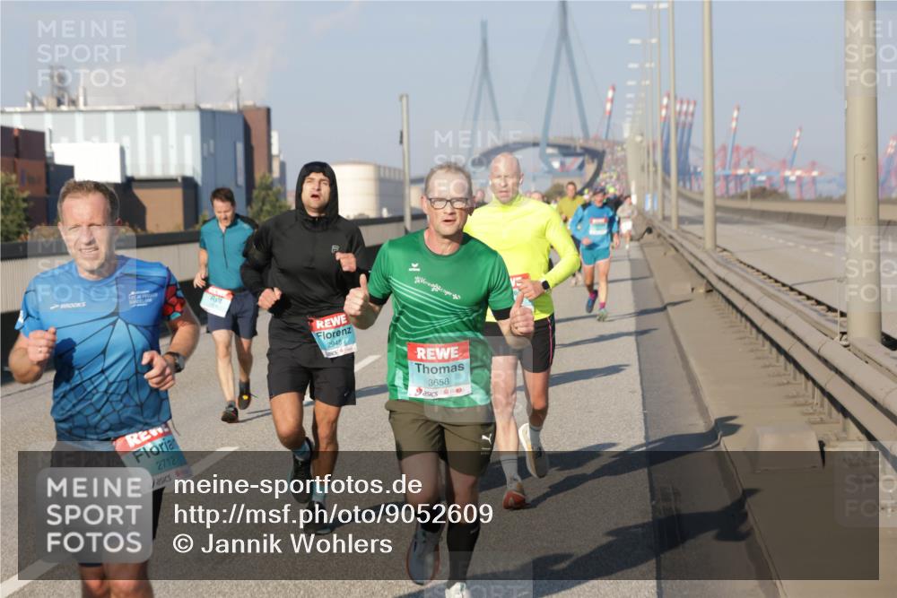 03.10.2025 - Köhlbrandbrückenlauf Jannik Wohlers http://msf.ph/oto/9052609 03.10.2025 09:46:54 Position 3 2712, 7, 2948, 3658 meine-sportfotos.de