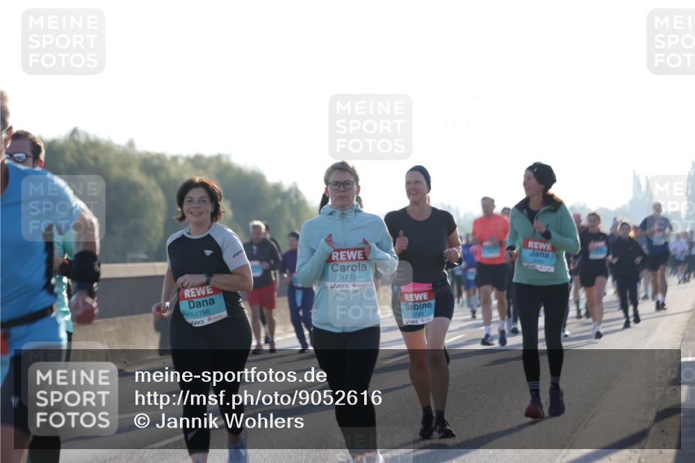03.10.2025 - Köhlbrandbrückenlauf Jannik Wohlers http://msf.ph/oto/9052616 03.10.2025 09:19:31 Position 3 1796, 1745, 1743, 3580 meine-sportfotos.de