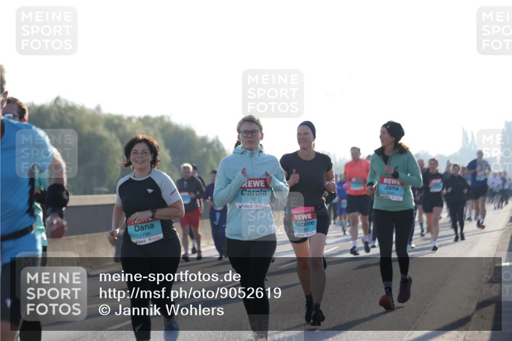 03.10.2025 - Köhlbrandbrückenlauf Jannik Wohlers http://msf.ph/oto/9052619 03.10.2025 09:19:31 Position 3 1796, 1745, 1743, 3580 meine-sportfotos.de