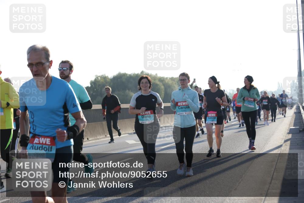 03.10.2025 - Köhlbrandbrückenlauf Jannik Wohlers http://msf.ph/oto/9052655 03.10.2025 09:19:32 Position 3 2902, 10, 1796, 1745, 1743, 479 meine-sportfotos.de