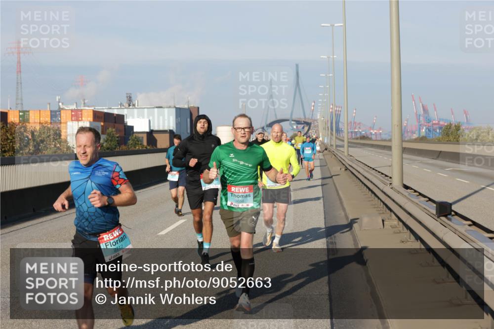 03.10.2025 - Köhlbrandbrückenlauf Jannik Wohlers http://msf.ph/oto/9052663 03.10.2025 09:46:54 Position 3 2712, 3658 meine-sportfotos.de