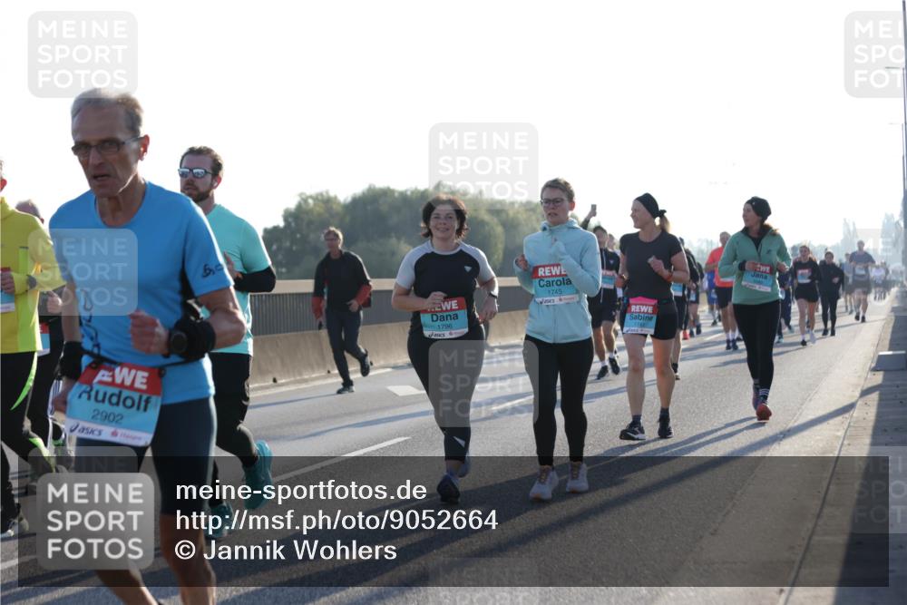 03.10.2025 - Köhlbrandbrückenlauf Jannik Wohlers http://msf.ph/oto/9052664 03.10.2025 09:19:32 Position 3 2902, 1796, 1745 meine-sportfotos.de