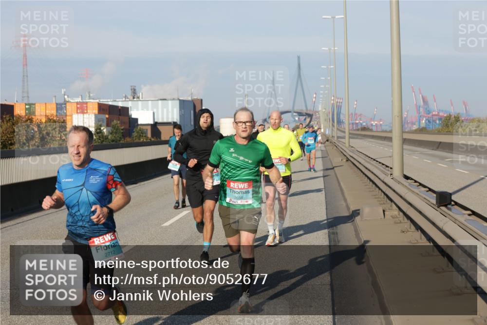 03.10.2025 - Köhlbrandbrückenlauf Jannik Wohlers http://msf.ph/oto/9052677 03.10.2025 09:46:54 Position 3 2712, 3658 meine-sportfotos.de