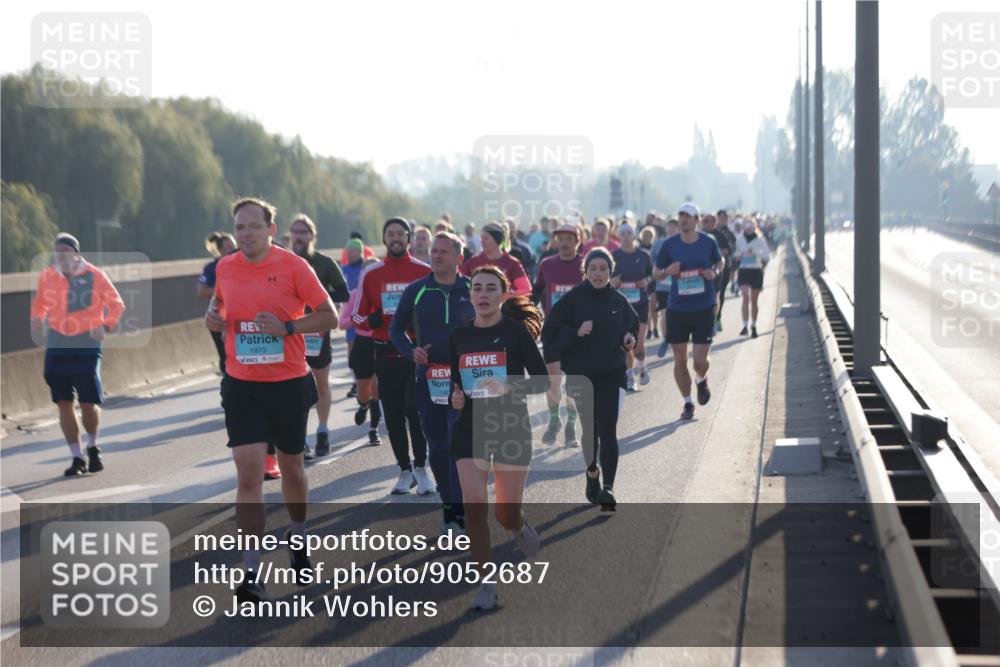 03.10.2025 - Köhlbrandbrückenlauf Jannik Wohlers http://msf.ph/oto/9052687 03.10.2025 09:19:37 Position 3 1973, 180 meine-sportfotos.de