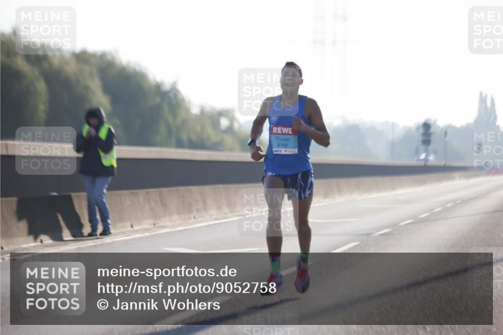 03.10.2025 - Köhlbrandbrückenlauf Jannik Wohlers http://msf.ph/oto/9052758 03.10.2025 09:09:43 Position 3 3769 meine-sportfotos.de