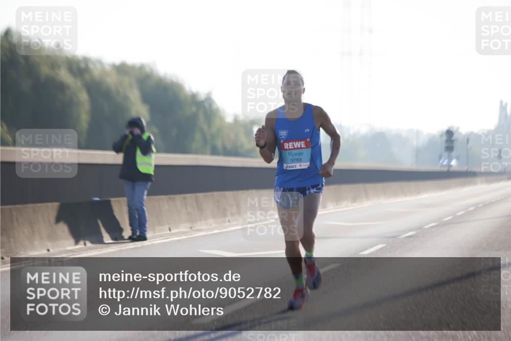 03.10.2025 - Köhlbrandbrückenlauf Jannik Wohlers http://msf.ph/oto/9052782 03.10.2025 09:09:43 Position 3 3769 meine-sportfotos.de