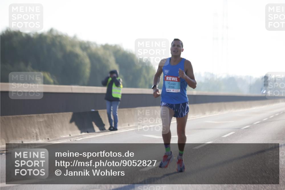 03.10.2025 - Köhlbrandbrückenlauf Jannik Wohlers http://msf.ph/oto/9052827 03.10.2025 09:09:44 Position 3 3769 meine-sportfotos.de