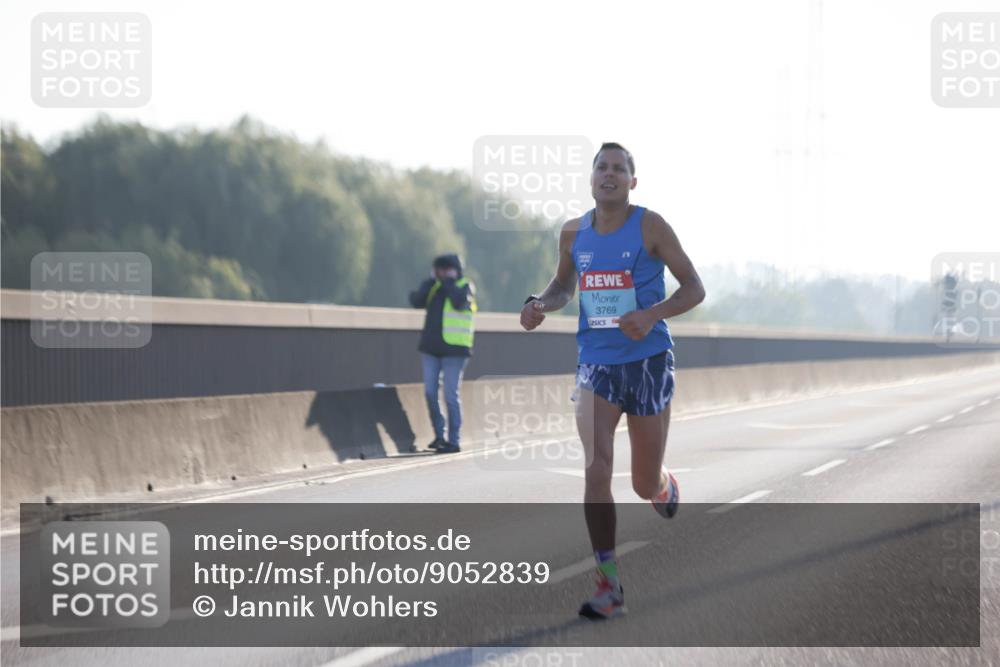 03.10.2025 - Köhlbrandbrückenlauf Jannik Wohlers http://msf.ph/oto/9052839 03.10.2025 09:09:44 Position 3 3769 meine-sportfotos.de